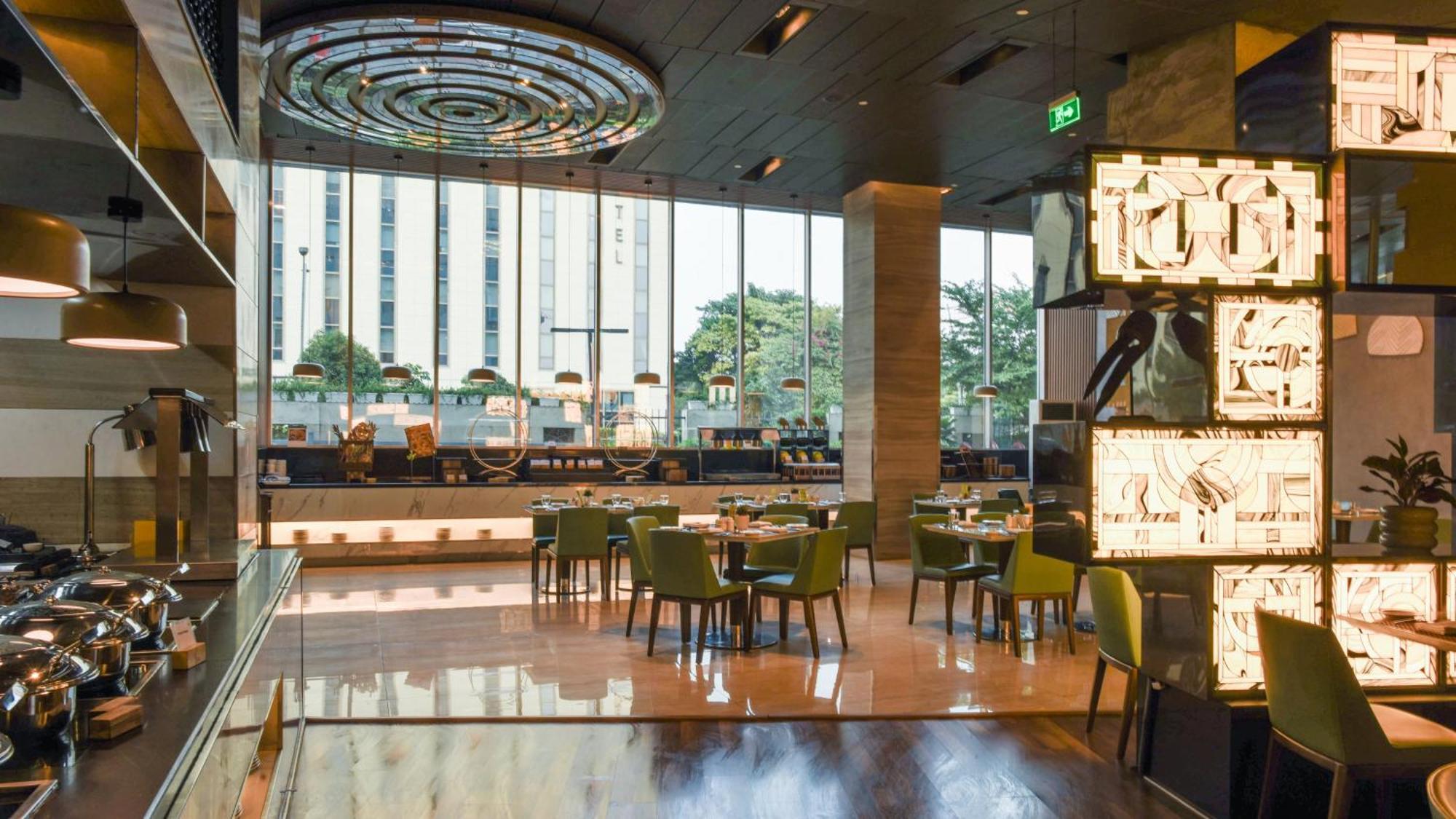 Holiday Inn New Delhi Aerocity By Ihg Экстерьер фото The restaurant