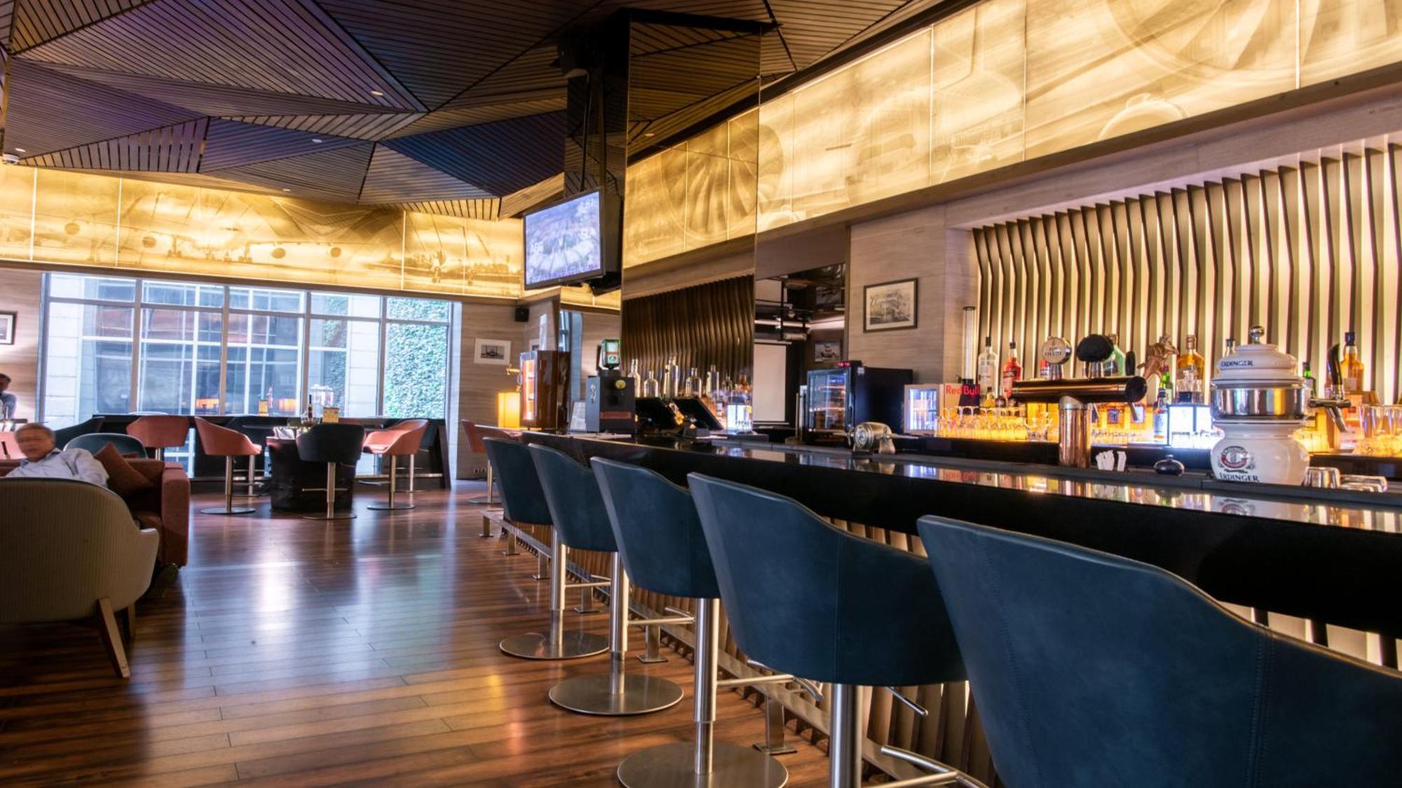 Holiday Inn New Delhi Aerocity By Ihg Экстерьер фото The bar at the lounge