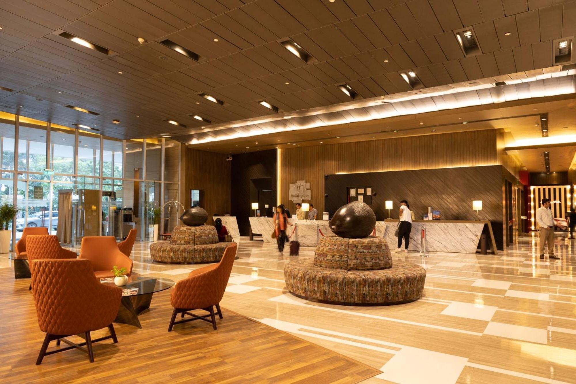 Holiday Inn New Delhi Aerocity By Ihg Экстерьер фото Lobby